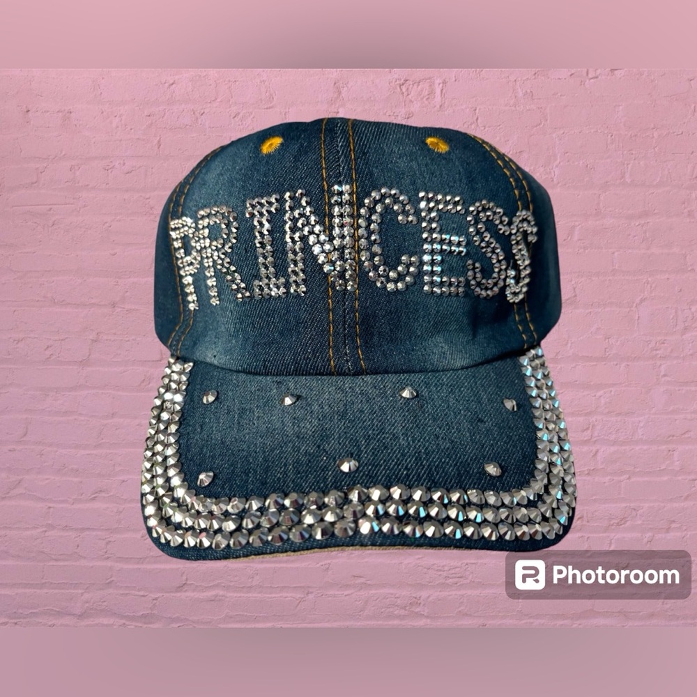 NWT•Women’s “Princess” denim studded cap OS